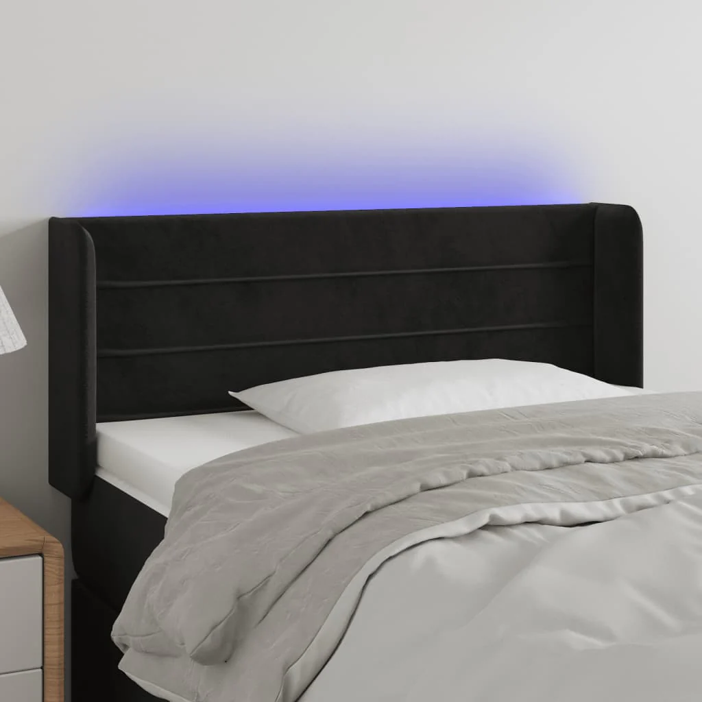 sengegavl med LED-lys 83x16x78/88 cm fløjl sort